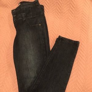 COPY - High waisted jeans